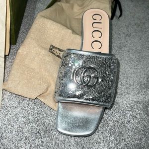 Gucci womens sandals. GOOD GIFT